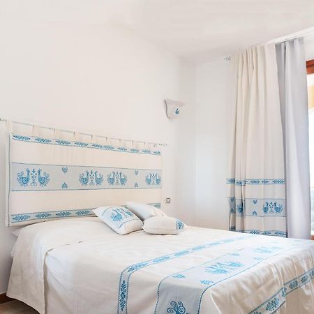 Ferienwohnung La Pavoncella Pula Exterior foto