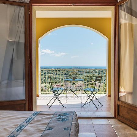 Ferienwohnung La Pavoncella Pula Exterior foto