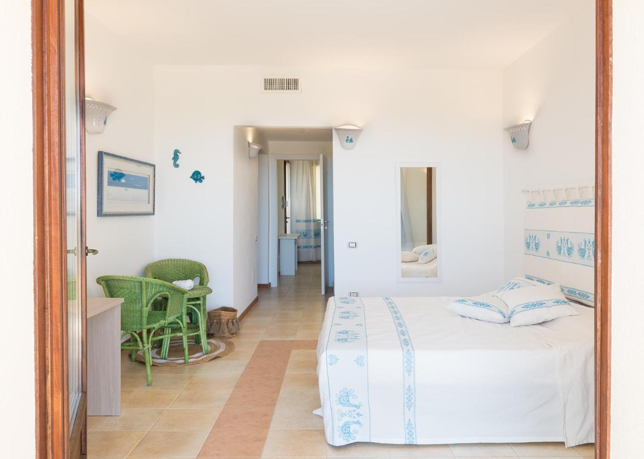 Ferienwohnung La Pavoncella Pula Exterior foto