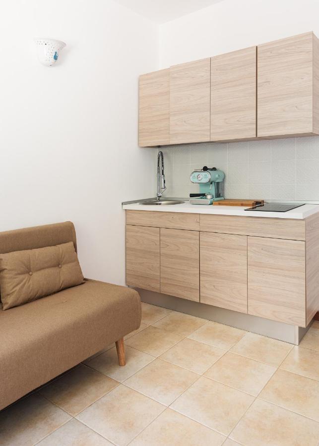 Ferienwohnung La Pavoncella Pula Exterior foto