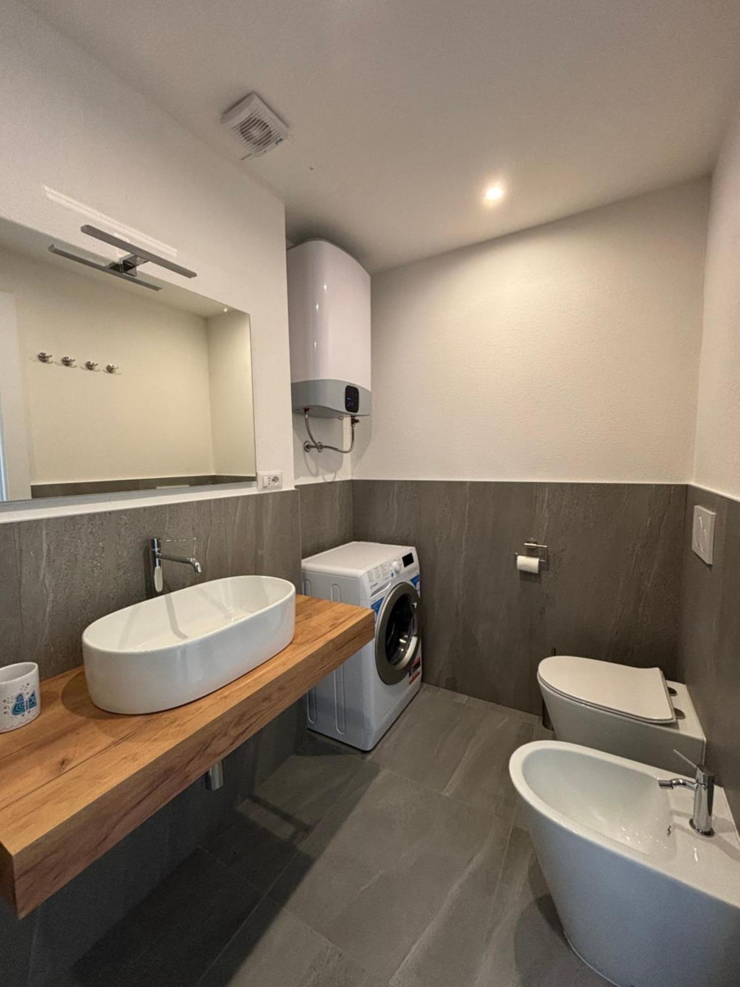 Ferienwohnung La Pavoncella Pula Exterior foto